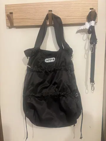 OUTDOOR PRODUCTS x 프리크스토어 블랙 숄더백