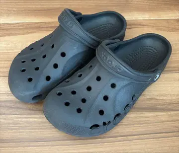 Crocs 블랙 샌들 6/8 (24.0cm) 남녀 공용