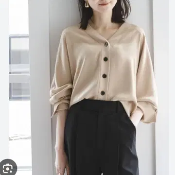 미사용 노블 에스테르 더블 크로스 가디건 블라우스 베이지