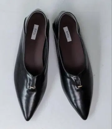 소프트 V컷 2cm 힐 펌프스