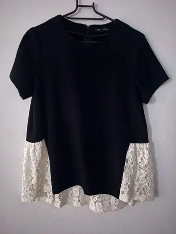 새상품급) YOKO CHAN 블랙 레이스 절개 상의 38