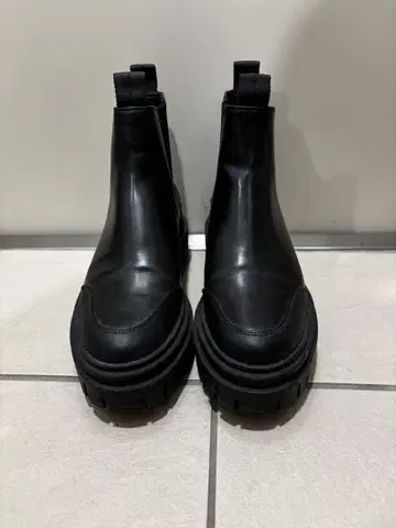 ZARA 사이드 고어 부츠 23.5~24cm