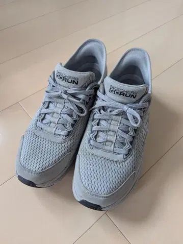 스케쳐스 GO RUN CONSISTENT 27.5cm 그레이