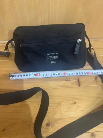 주말 세일!! marimekko 블랙 숄더백