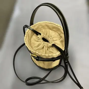 ZARA 베이지 복조리형 바스켓백