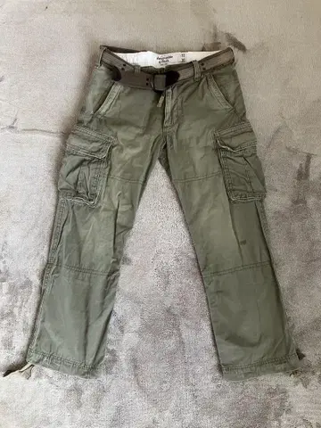 Abercrombie & Fitch 카고 팬츠 올리브 그린