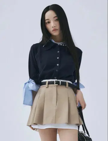 택 포함 미사용 새상품 에이미 이스트 월 그레이 플리츠 스커트 벨트 포함
