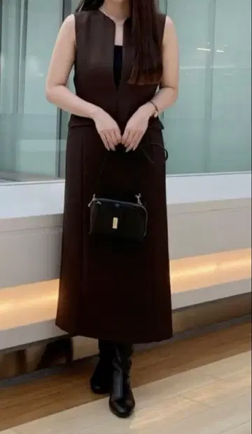 내추럴 뷰티 시크 점프 스커트