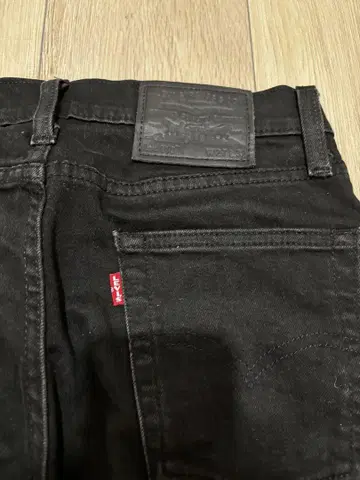 [ Levi's ] 510 슬림핏 데님 팬츠 블랙 W27L32
