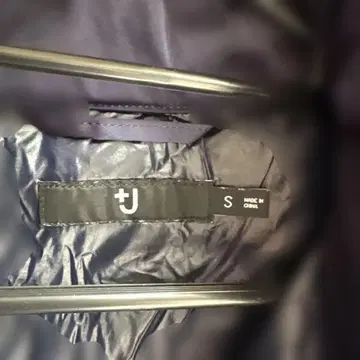 +J 네이비 다운 자켓 S 사이즈