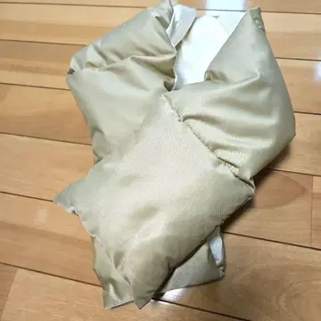 베이지 퀼팅 머플러