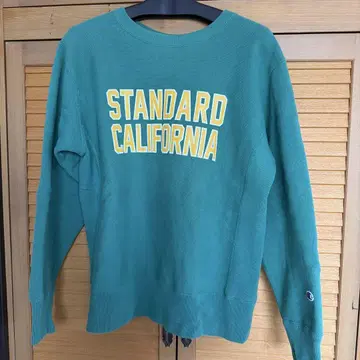 STANDARD CALIFORNIA champion 맨투맨