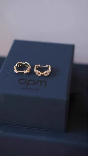 apm Monaco 골드 후프 귀걸이
