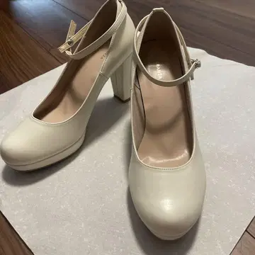 [ 새상품급 ] 브라이덜 펌프스/24cm/에스페란자