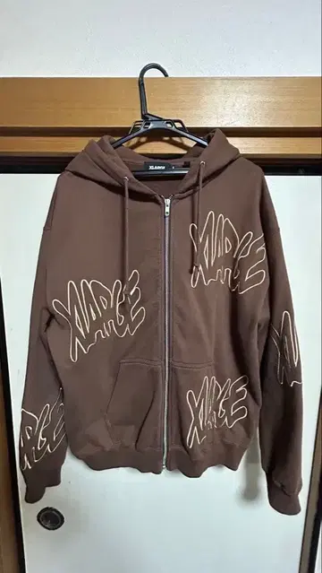 XLARGE 브라운 후드티 M 사이즈