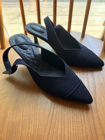 VIVAIA 네이비 리본 포함 뮬 네이비
