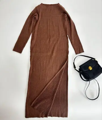 콜라주 가르달라 카란테 브라운 리브 맥시 길이 원피스
