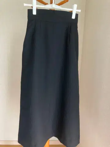 올 울 블랙 플레어 스커트
