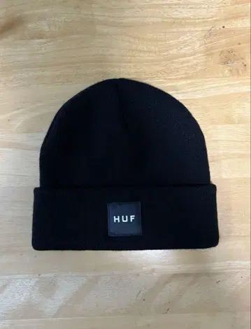 HUF 블랙 니트 모자