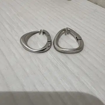 ete 허그 귀찌 실버