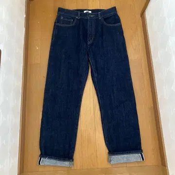 [ 다크 네이비 ] 유니클로 U 셀비지 스트레이트 데님