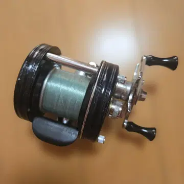 ABU Garcia 베이트 낚시릴 블랙 5600c