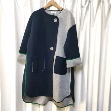 [ 미사용품 ] 에이미 로우 아이렛&바 버튼 본딩 코트
