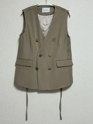 COHINA 노카라 골드 버튼 베스트 베이지