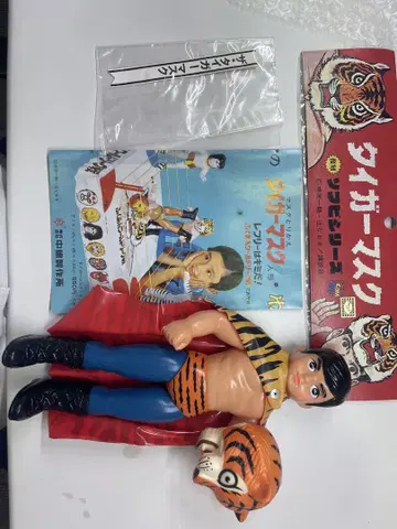 타이거 마스크 피규어