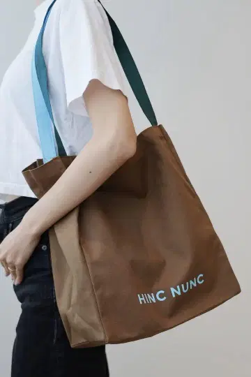 hinc nunc 힌크눙크 토트백