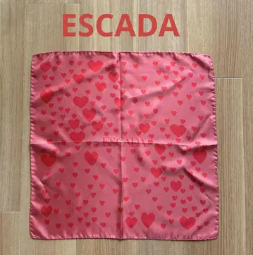 ESCADA 에스카다 실크 스카프 하트 무늬