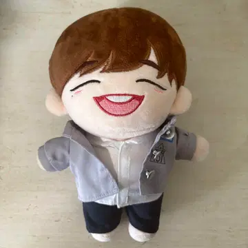 강다니엘 봉제 인형