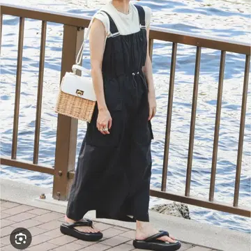 레이빔즈 카고 포켓 살로펫 원피스