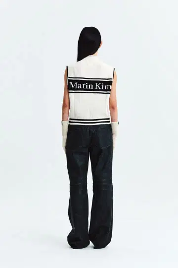 Matin Kim 슬리브리스 스웨터