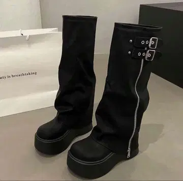 더블 벨트 지퍼 커버 통굽 롱 부츠 블랙