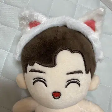 고양이 귀 달린 웃는 봉제 인형 약 20cm