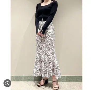 snidel 커팅 레이스 머메이드 스커트