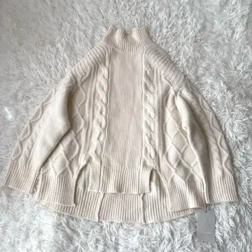 새상품 택 포함 CELFORD 셀포드 케이블 니트 오픈 숄더