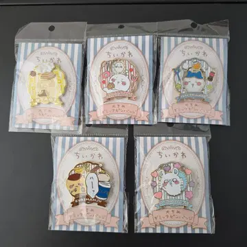 치이카와 빅 기믹 핀 배지