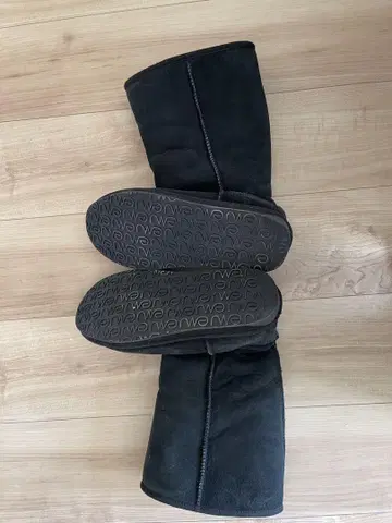 블랙 어그 부츠 스웨이드 소재