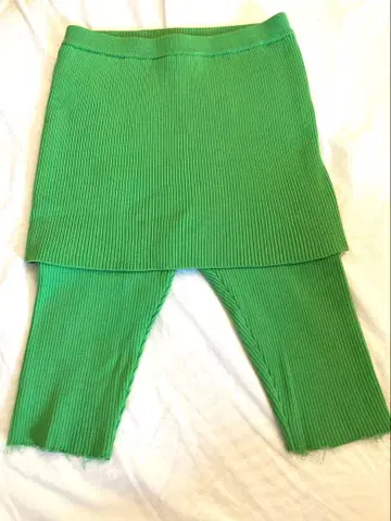 PERVERZE 코튼 립 라인 쇼츠