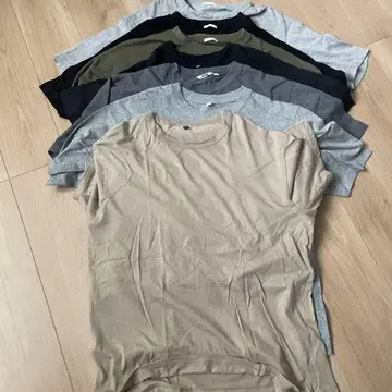 UNIQLO와 GU 반팔 T셔츠 6장 + 1장 덤 묶음 판매