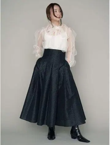 프레이 아이디 라메 도트 자카드 턱 플레어 스커트 00 사이즈