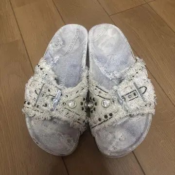 레어! BIRKENSTOCK STYLED BY HEIDI KLUM