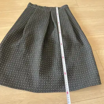 블랙 무릎 아래 스커트