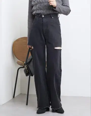 Chico 블랙 데미지 데님 스트레이트 스타일