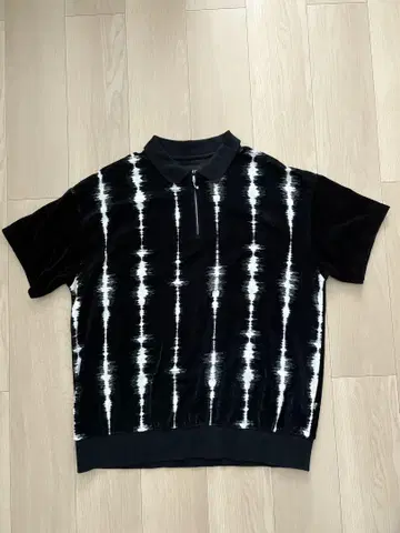 HUF 반팔 XL 블랙/화이트