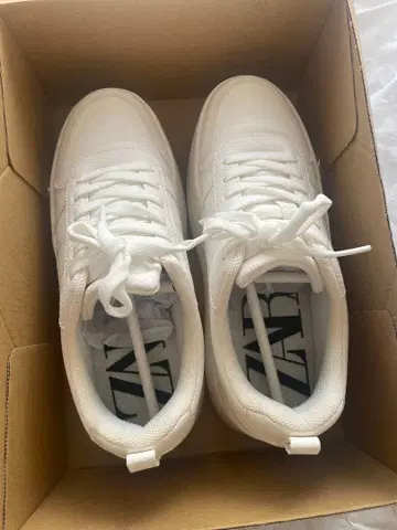 ZARA 통굽 플랫폼 스니커즈 수납 가방 포함