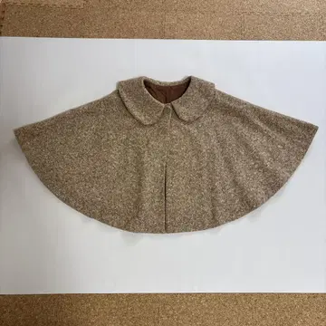 베이지 카라 부착 케이프 핸드메이드