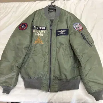 AVIREX MA-1 플라이트 자켓 톰캣